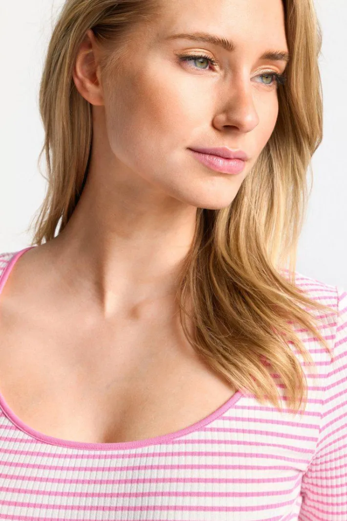 Rich & Royal T-Shirts<T-Shirt